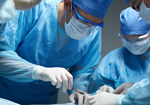 Plastic Surgeon vs Cosmetic Surgeon: Understanding the Differences